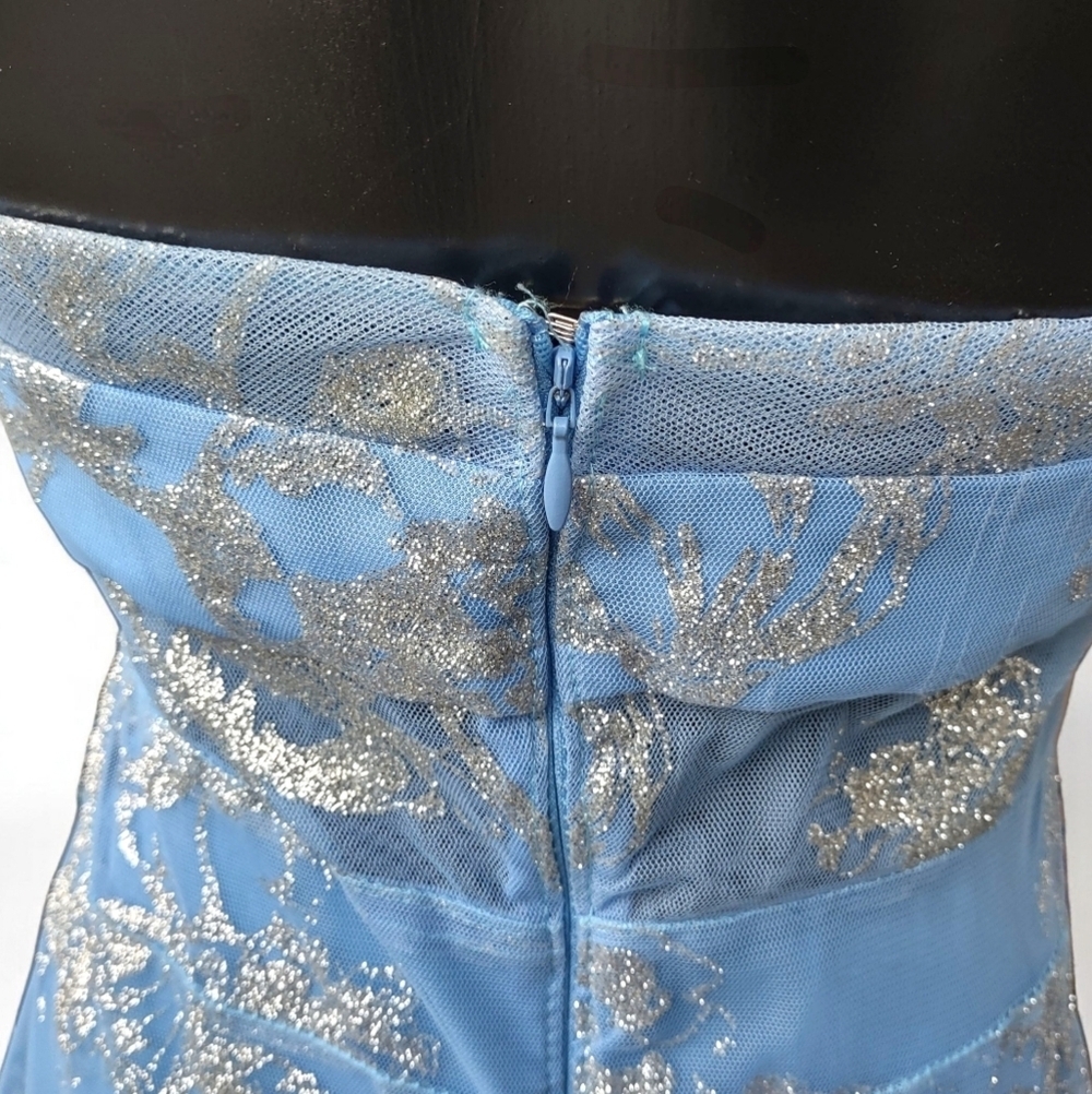 Reign On Strapless Ice Blue and Silver Formal Dress Prom Homecoming Sz 3/4 NWT - Picture 4 of 12